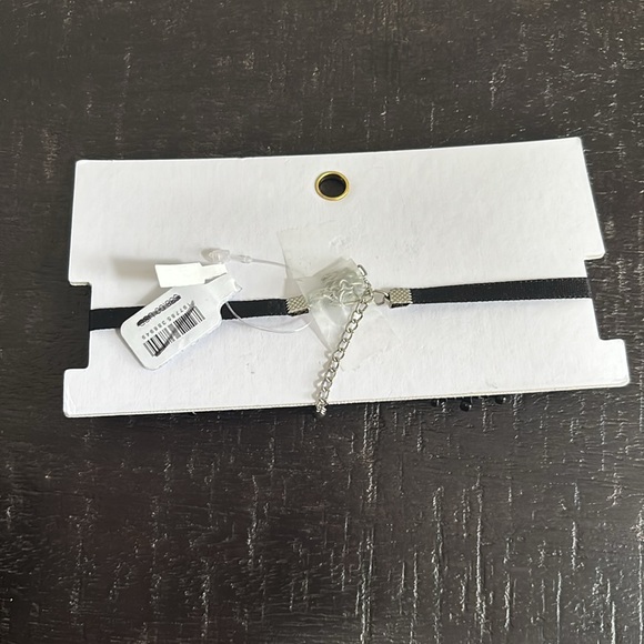 Free People “Bow” Choker - Picture 3 of 3